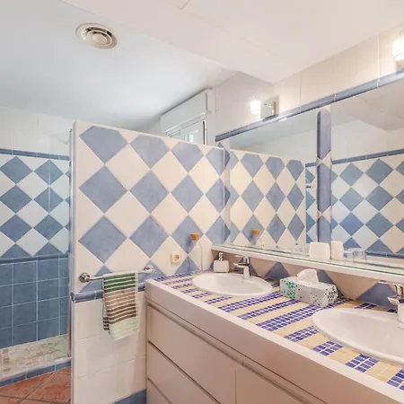 Costabella Villa *